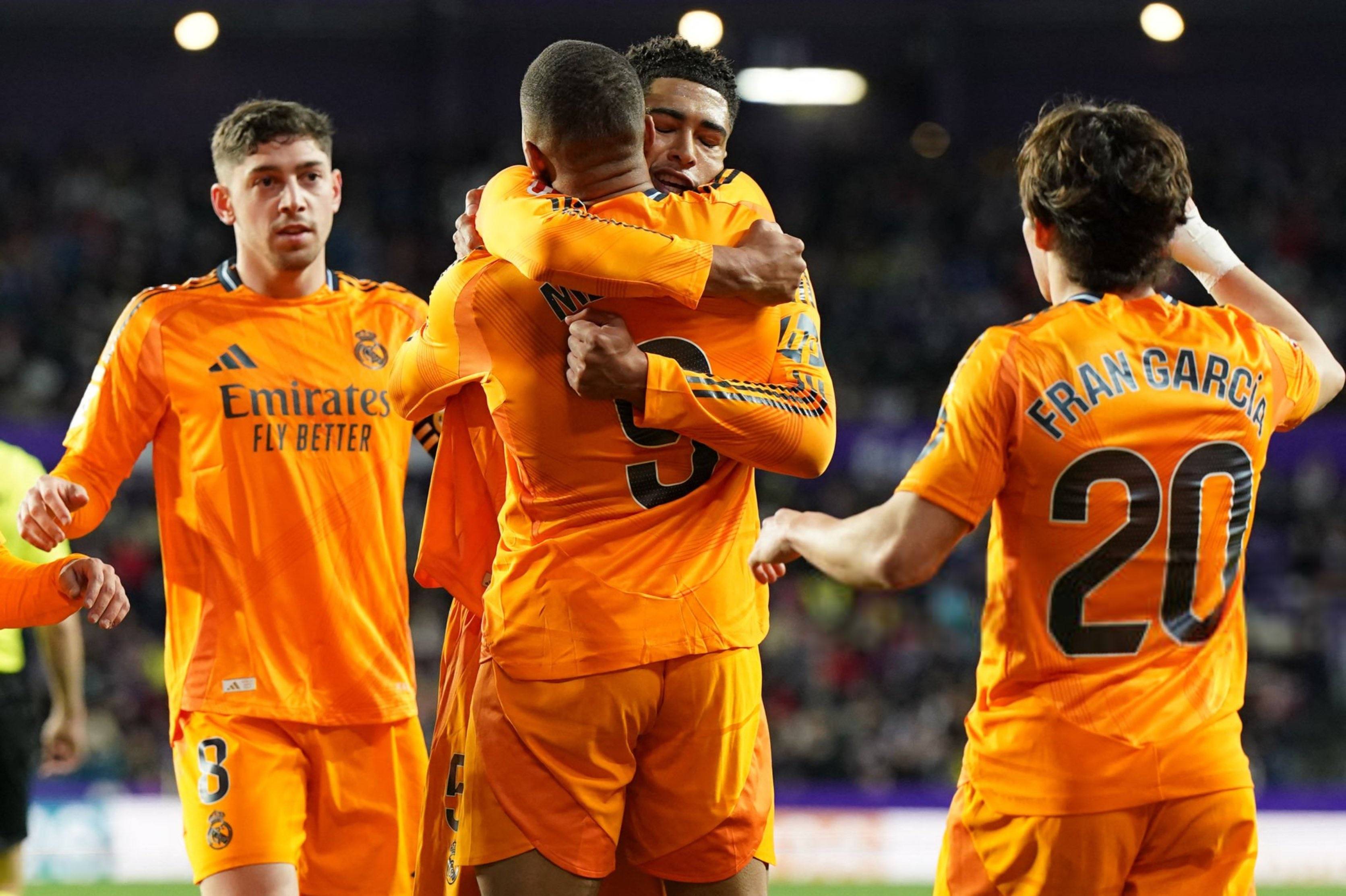 包含广厦男篮门线救险备战足总杯深圳男篮清晨造点机会，媒体一致点评：姆巴佩新星伤愈复出表现惊艳的词条